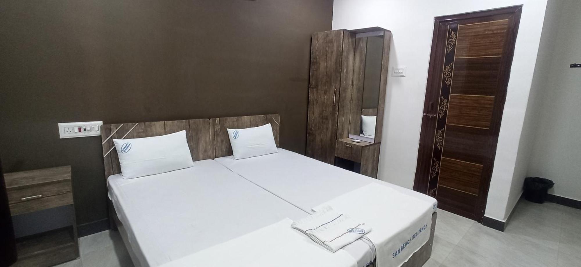 San Beach Residency Karaikal Kültér fotó
